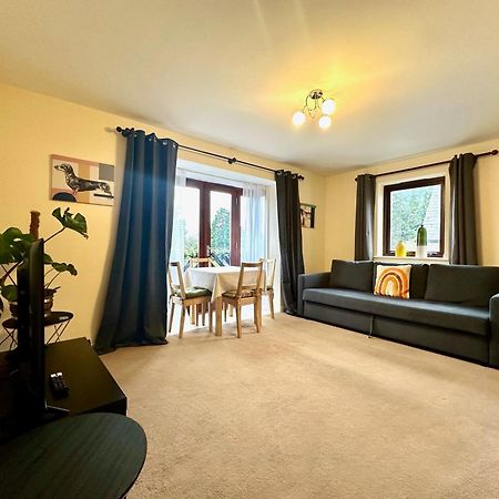 Super Apartment Next To Bicester Village Sleeps 4 ภายนอก รูปภาพ