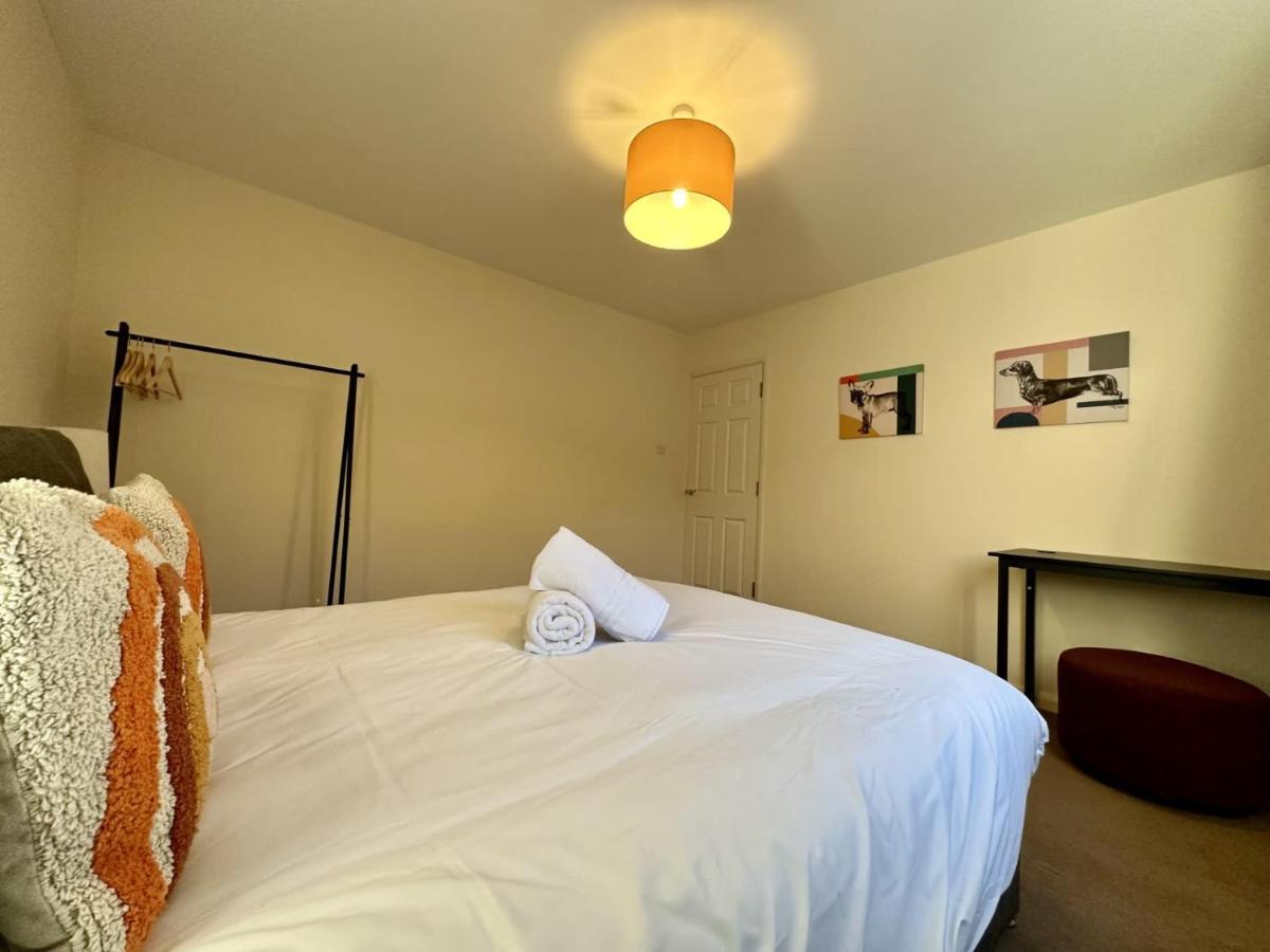 Super Apartment Next To Bicester Village Sleeps 4 ภายนอก รูปภาพ