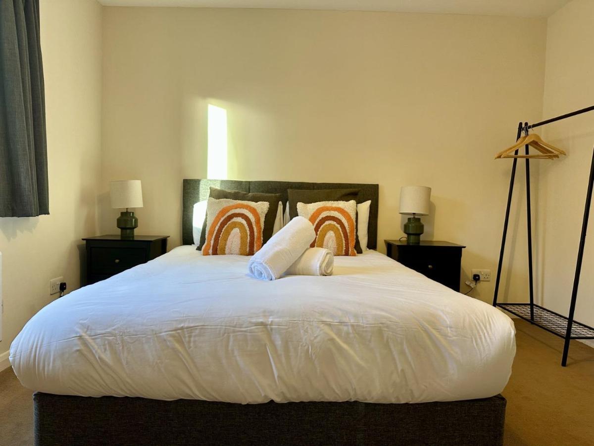 Super Apartment Next To Bicester Village Sleeps 4 ภายนอก รูปภาพ